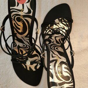 Women’s Black Strappy Heeled Sandals Rhinestone Toe Loop Dress Shoes